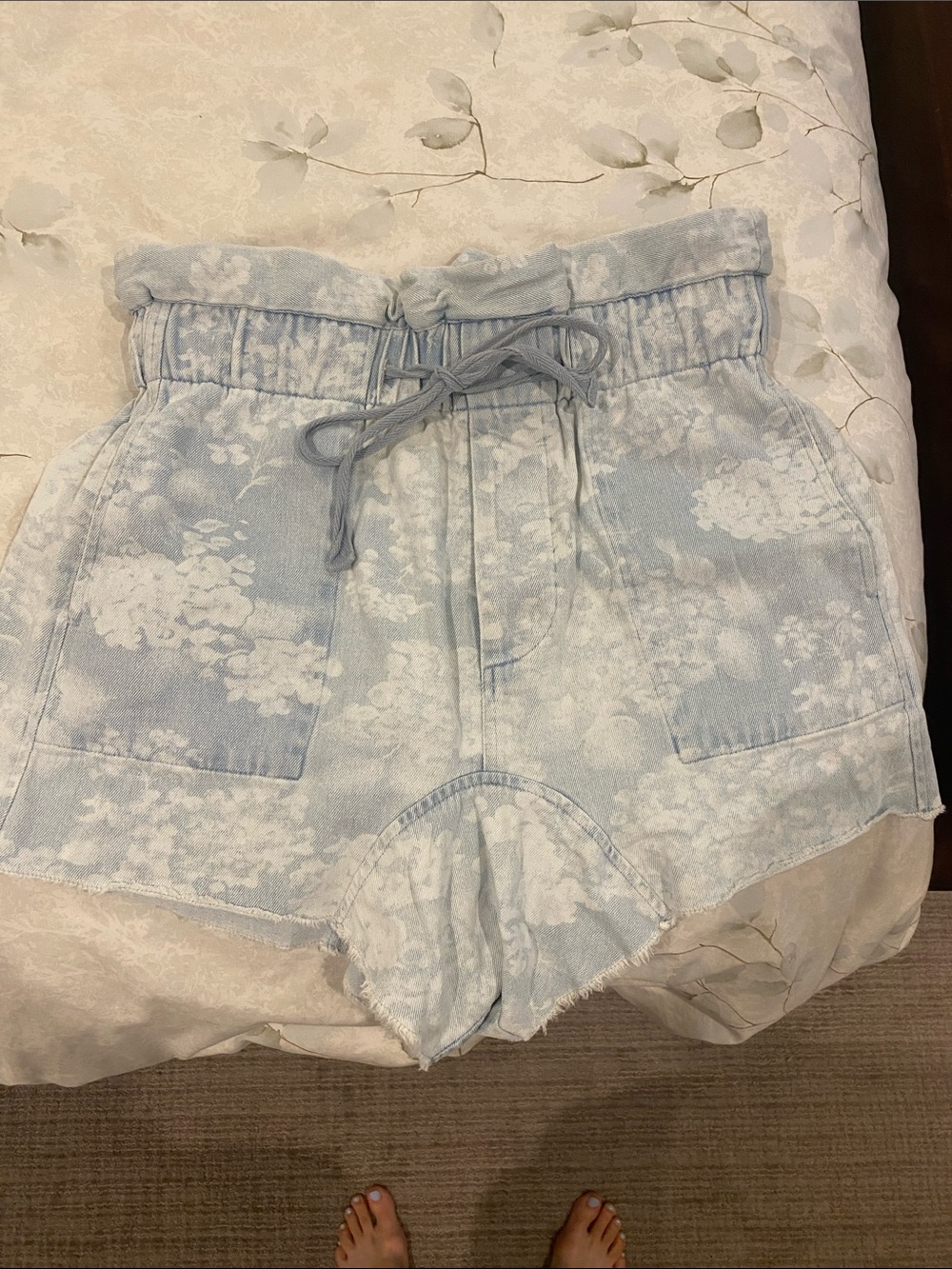 THE GREAT shorts. Excellent condition. Size 2 (medium)